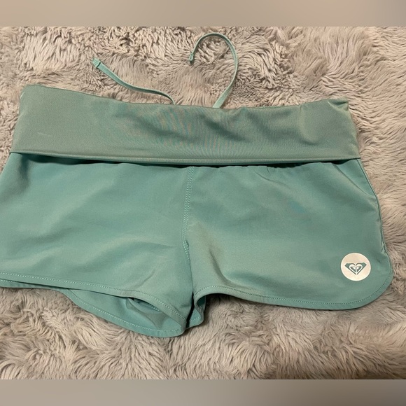Roxy Endless Summer Board Shorts 2” Size XS Green EUC - Picture 1 of 6